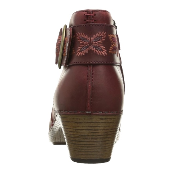 Dansko Women's Mina Ankle Leather Bootie Color: Red Oiled Size: 37 NEW - Picture 4 of 16